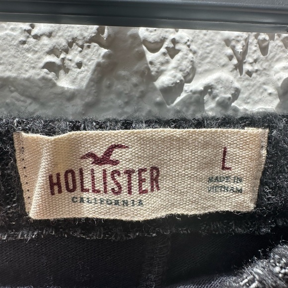 Hollister knit skirt in size L. Perfect for every season! - Picture 2 of 2